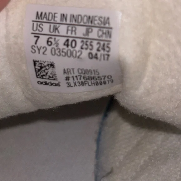 adidas Gazelle Women's Sneakers in White and Mint - Picture 11 of 11